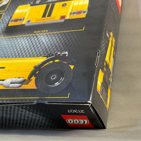 LEGO Ideas (21307) Caterham Seven 620R | NEW SEALED | Retired Set - Picture 10 of 16